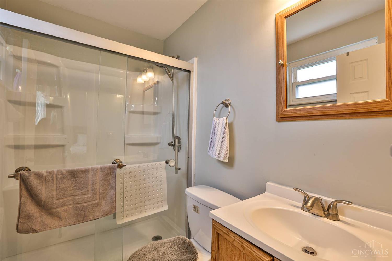 4320 Glenhaven Road Cincinnati, OH 45238 - Photo 17 of 35 Gallery Image 17