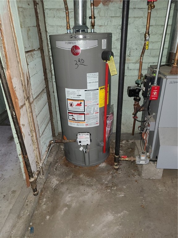 85 Transit Street Woonsocket, RI 02895 - Photo 12 of 14 3rd floor hot water tank for 3rd floor- 2 years old