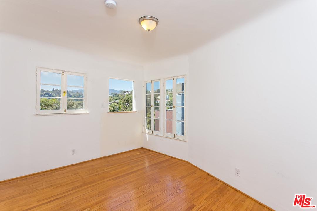267 Mabery Road Santa Monica, CA 90402 - Photo 12 of 15 Gallery Image 12