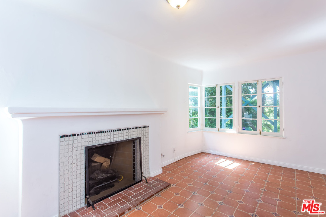 267 Mabery Road Santa Monica, CA 90402 - Photo 4 of 15 Gallery Image 4
