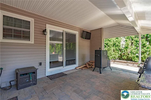 $352,900 | 1241 2nd Avenue, Hellertown, PA 18055