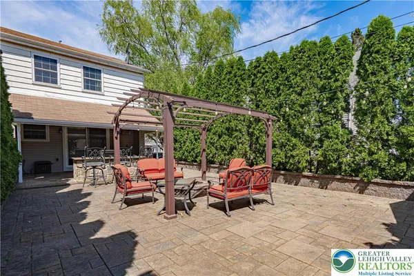 $352,900 | 1241 2nd Avenue, Hellertown, PA 18055