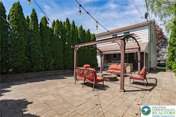 $352,900 | 1241 2nd Avenue, Hellertown, PA 18055