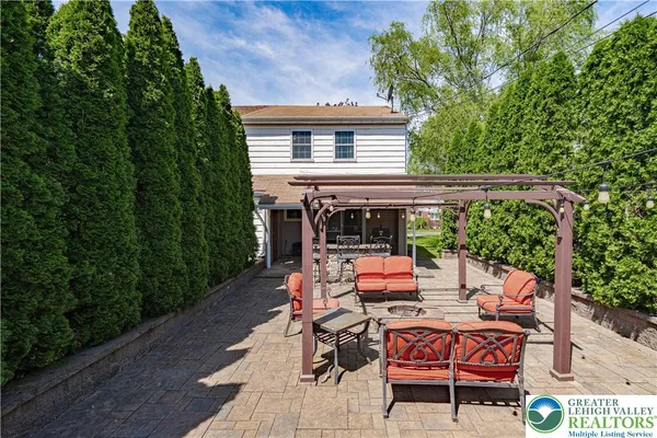$352,900 | 1241 2nd Avenue, Hellertown, PA 18055