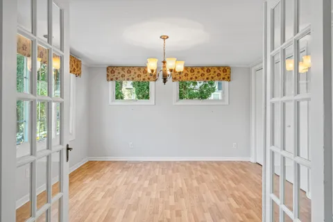 $799,900 | 1010 Jenkins Drive, Fontana, WI 53125