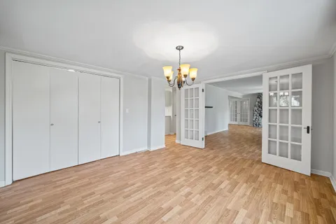 $799,900 | 1010 Jenkins Drive, Fontana, WI 53125