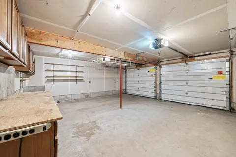 $799,900 | 1010 Jenkins Drive, Fontana, WI 53125