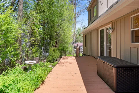 $799,900 | 1010 Jenkins Drive, Fontana, WI 53125