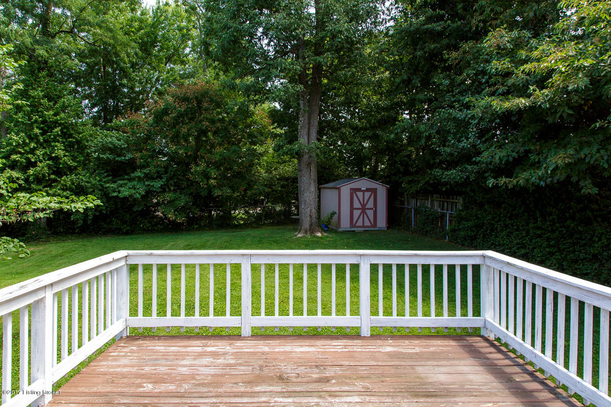 3803 Modesto Road Jeffersontown, KY 40299 - Photo 31 of 38 Backyard and Deck