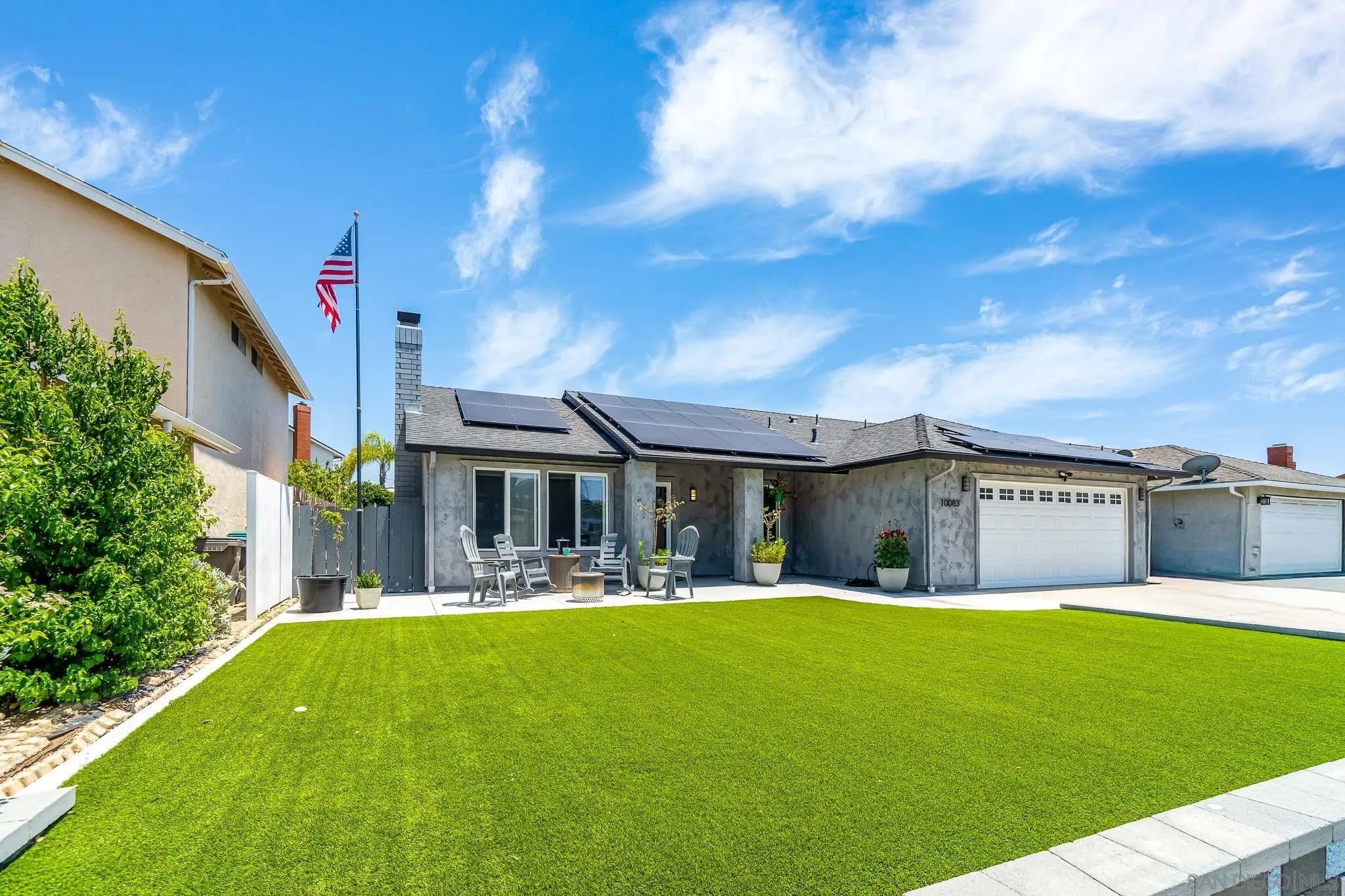 10083 West Glendon Circle Santee, CA 92071 - Photo 4 of 31