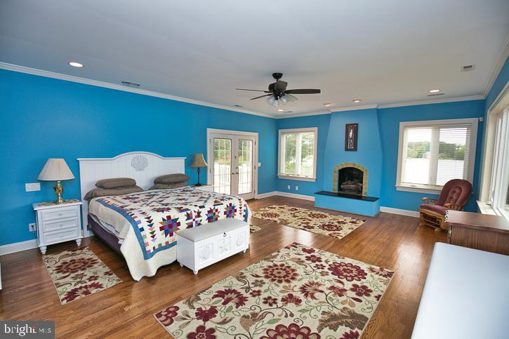 712 Riverside Pines Court Salisbury, MD 21801 - Photo 30 of 94 Master has an atrium door to the 2nd level deck!