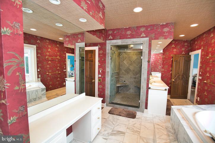 712 Riverside Pines Court Salisbury, MD 21801 - Photo 44 of 94 Enjoy the large, tiled shower!