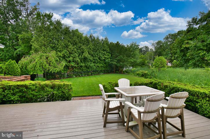 712 Riverside Pines Court Salisbury, MD 21801 - Photo 81 of 94 a patio with table and chairs