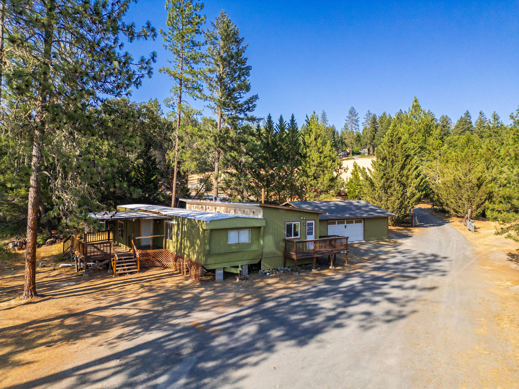 3611 Galice Road Merlin, OR 97532 - Photo 34 of 54 HD-3