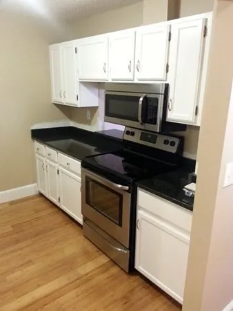 $3,000 | 100 Captains Row, Unit 203, Chelsea, MA 02150