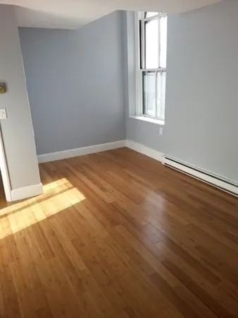 $3,000 | 100 Captains Row, Unit 203, Chelsea, MA 02150