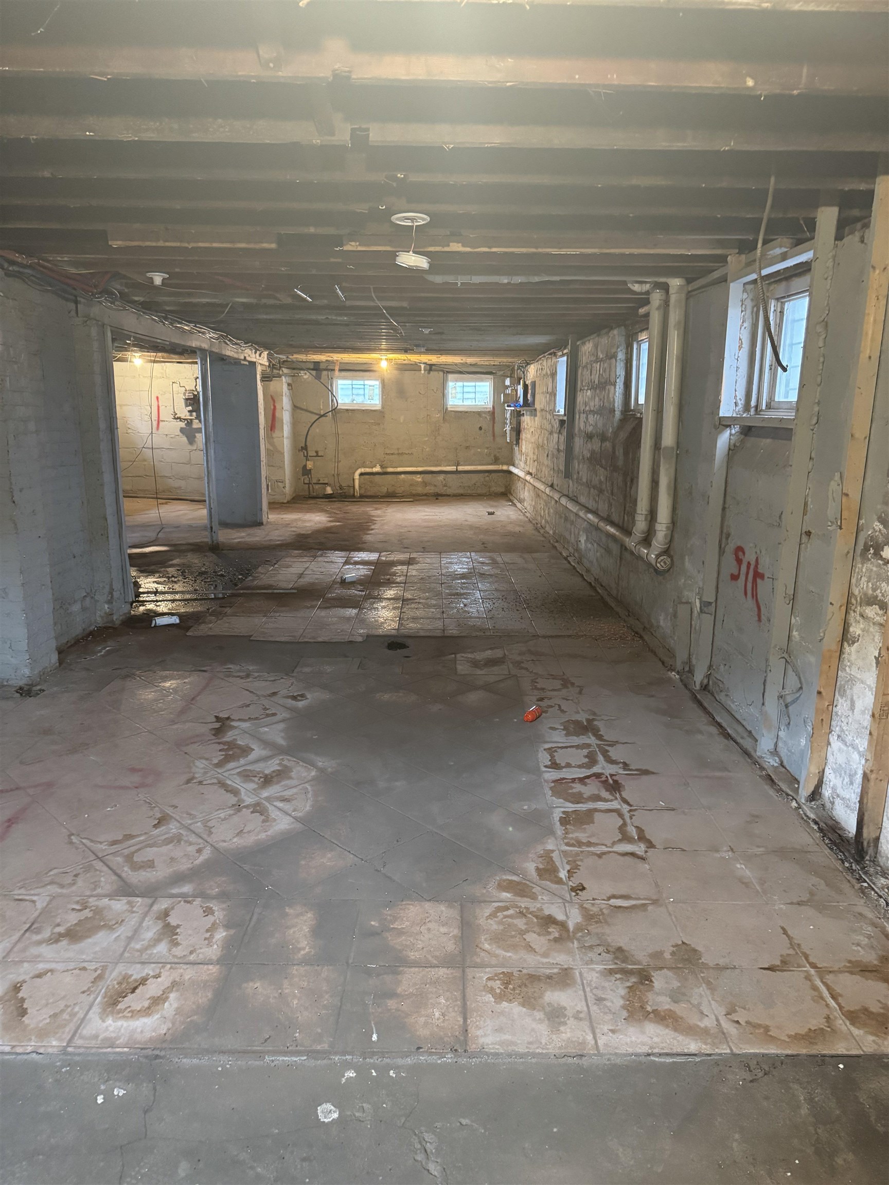 445 South 15th Street Newark, NJ 07103 - Photo 25 of 41 a view of basement