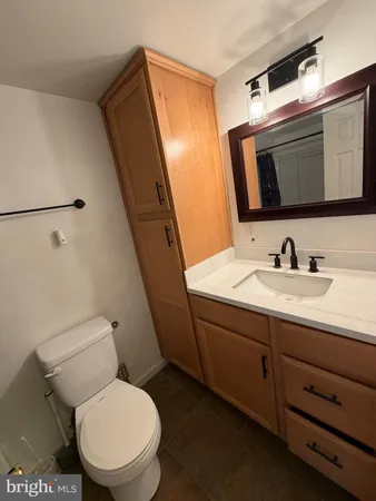 $1,675 | 430 North Armistead Street, Unit 103, Alexandria, VA 22312