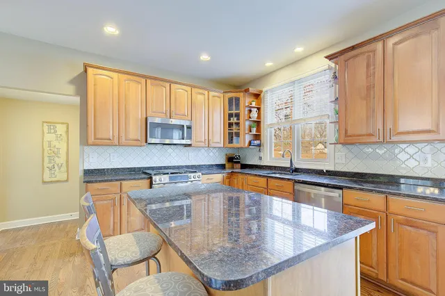 $759,900 | 3325 Cedar Drive, Edgewater, MD 21037