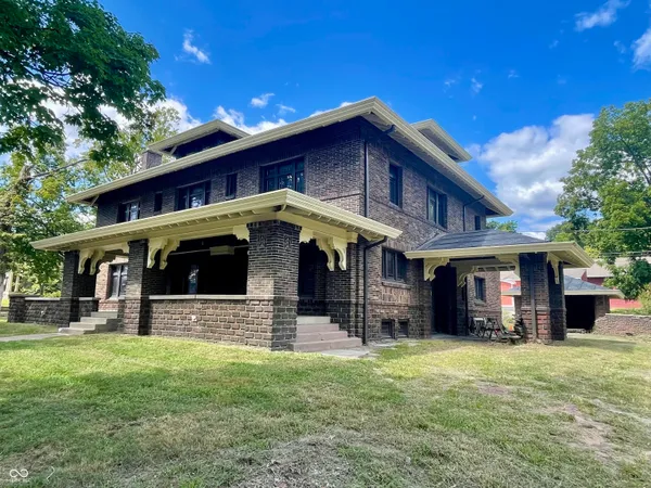 $440,000 | 110 East Harrison Street, Martinsville, IN 46151