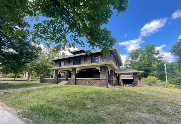 $440,000 | 110 East Harrison Street, Martinsville, IN 46151