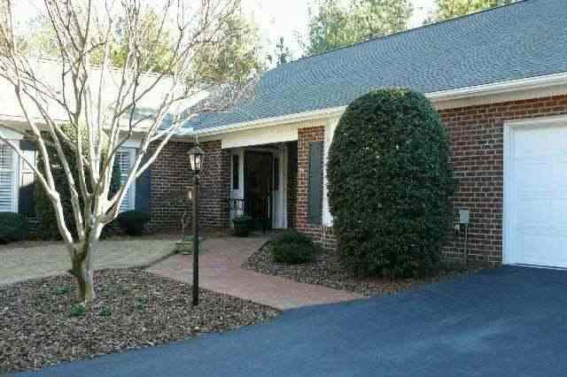 6 Middleton Place Raleigh, NC 27606 - Photo 1 of 9 Primary Photo