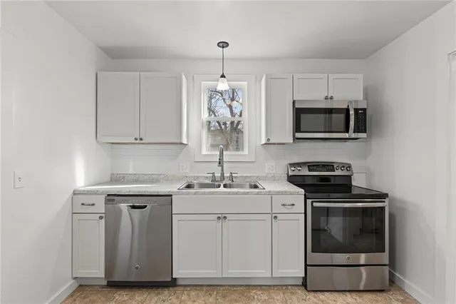 $112,000 | 311 South Sycamore Street, Iola, KS 66749