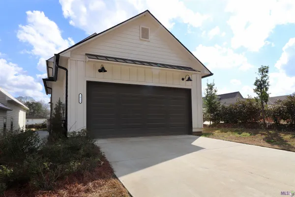 $475,000 | 3084 Parkside Ln Street, St. Francisville, LA 70775