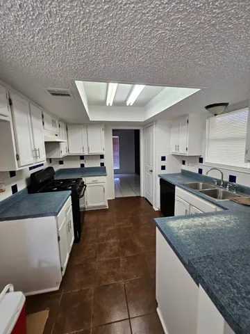 $2,100 | 7206 Navidad Road, Houston, TX 77083