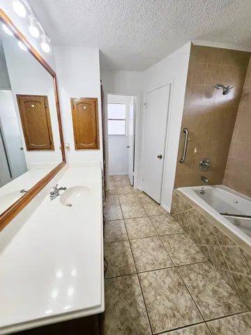 $2,100 | 7206 Navidad Road, Houston, TX 77083