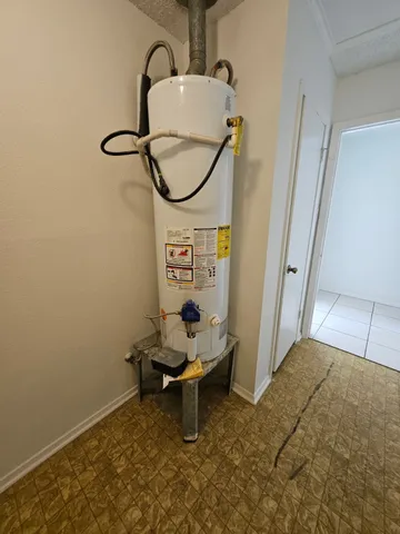 $2,100 | 7206 Navidad Road, Houston, TX 77083