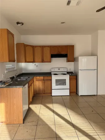 $1,195 | 609 Martin Luther King Boulevard, Unit A, Elgin, TX 78621