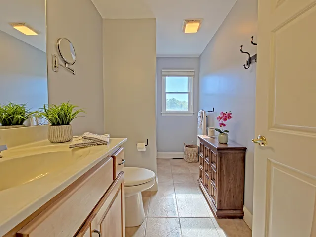 $925,000 | 4 Mainstay Lane, Bourne, MA 02532