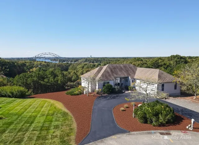 $925,000 | 4 Mainstay Lane, Bourne, MA 02532