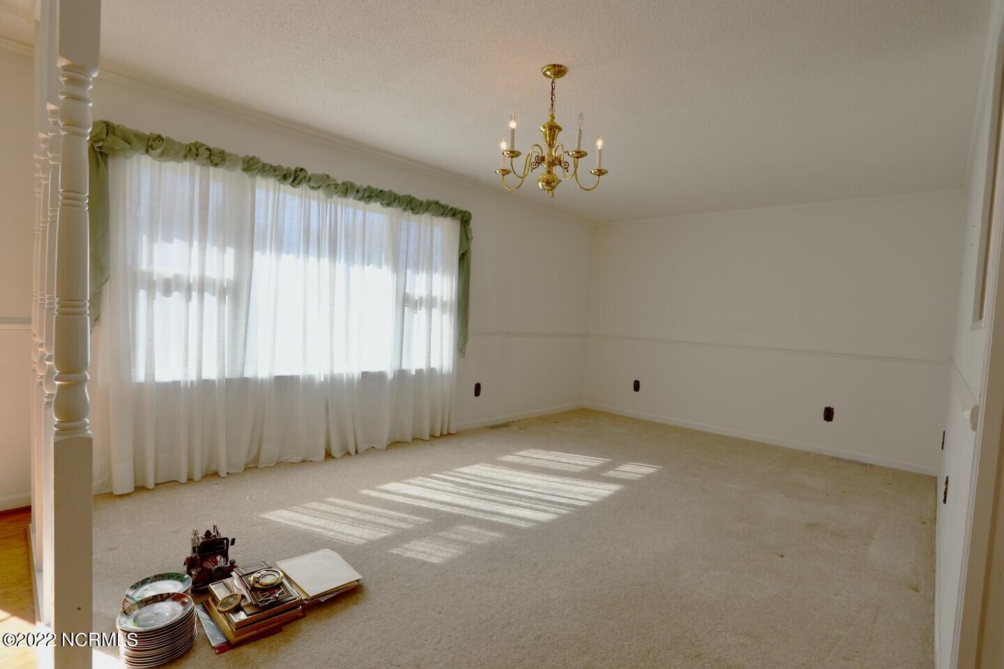 2571 McCallum Road Candor, NC 27229 - Photo 8 of 32 Living Room