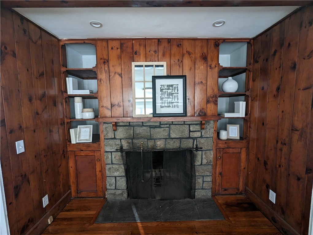 35 Bernard Street Providence, RI 02905 - Photo 6 of 30 Built-ins in the Living Room/Great Room