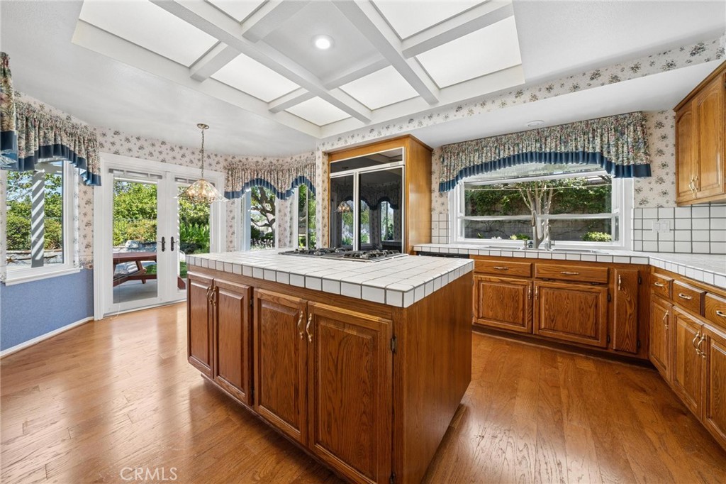 26072 Charing Cross Road Valencia, CA 91355 - Photo 66 of 105