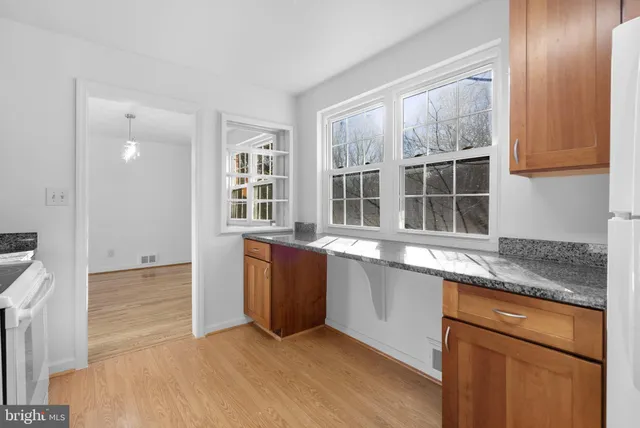 an empty room with window