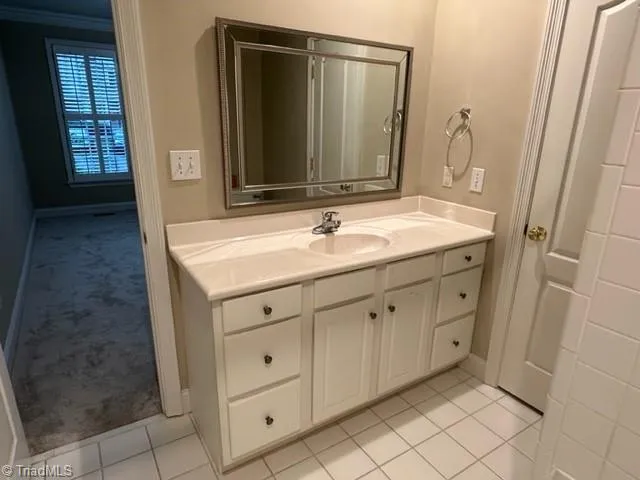 $2,150 | 11 Park Village Lane, Unit D, Greensboro, NC 27455