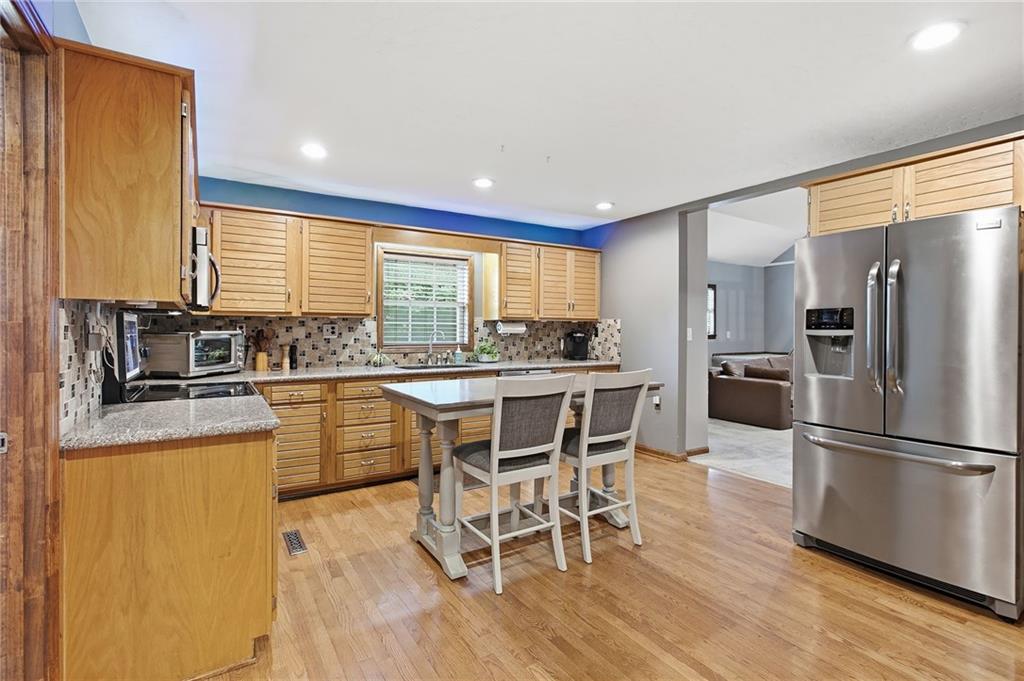 7116 Woodson Road Raytown, MO 64133 - Photo 10 of 48