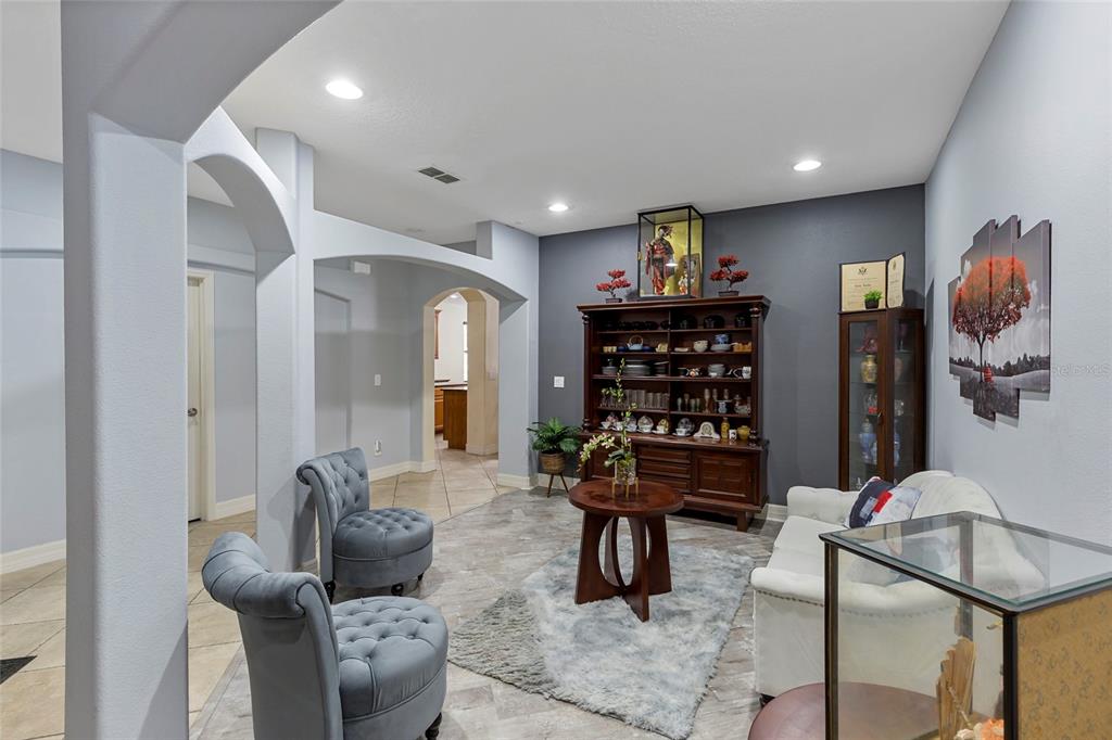 1945 Abbey Ridge Drive Dover, FL 33527 - Photo 9 of 23