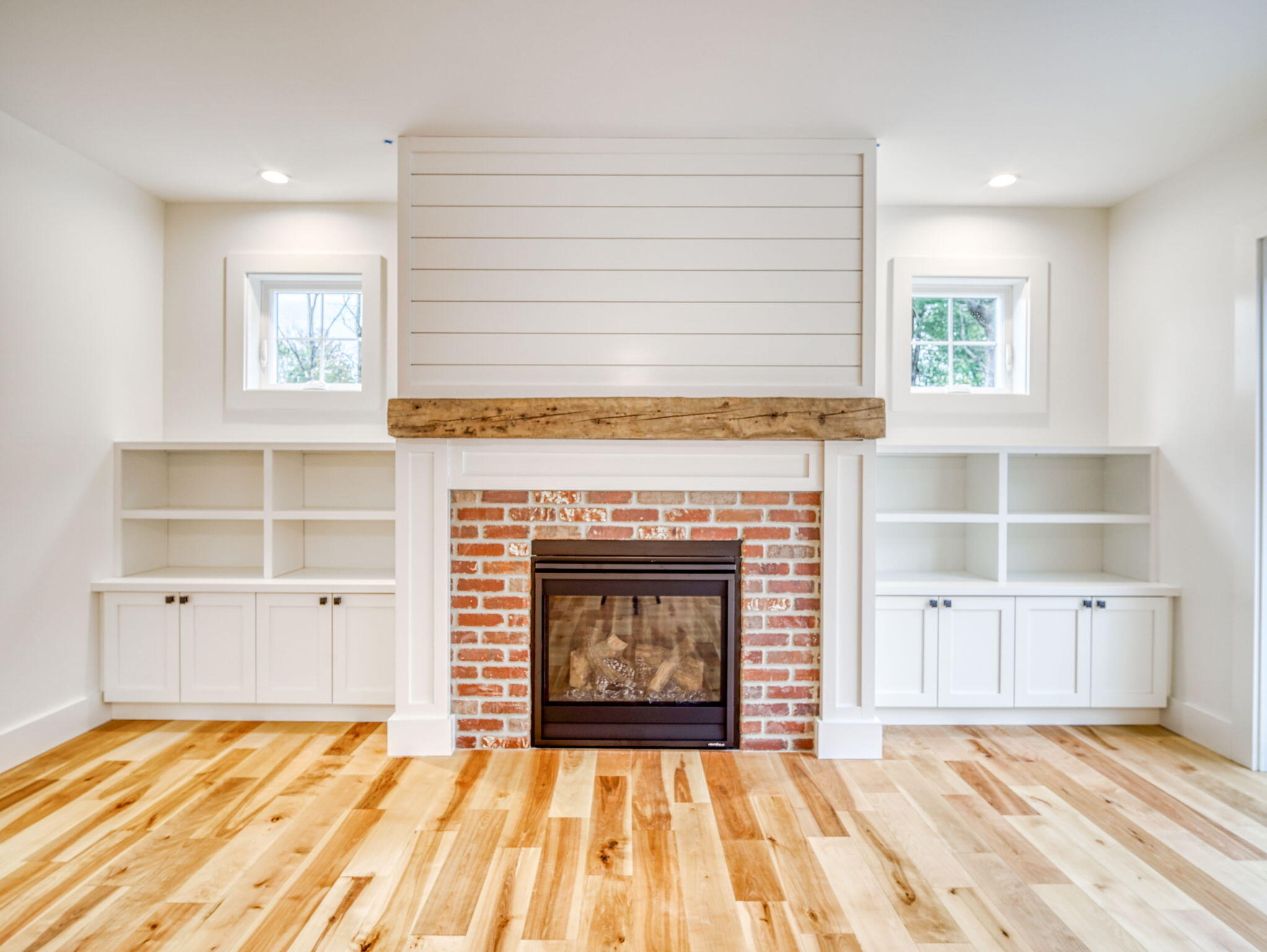 6 Newbury Ridge Windham, ME 04062 - Photo 13 of 29 web_Interior-9 (1)
