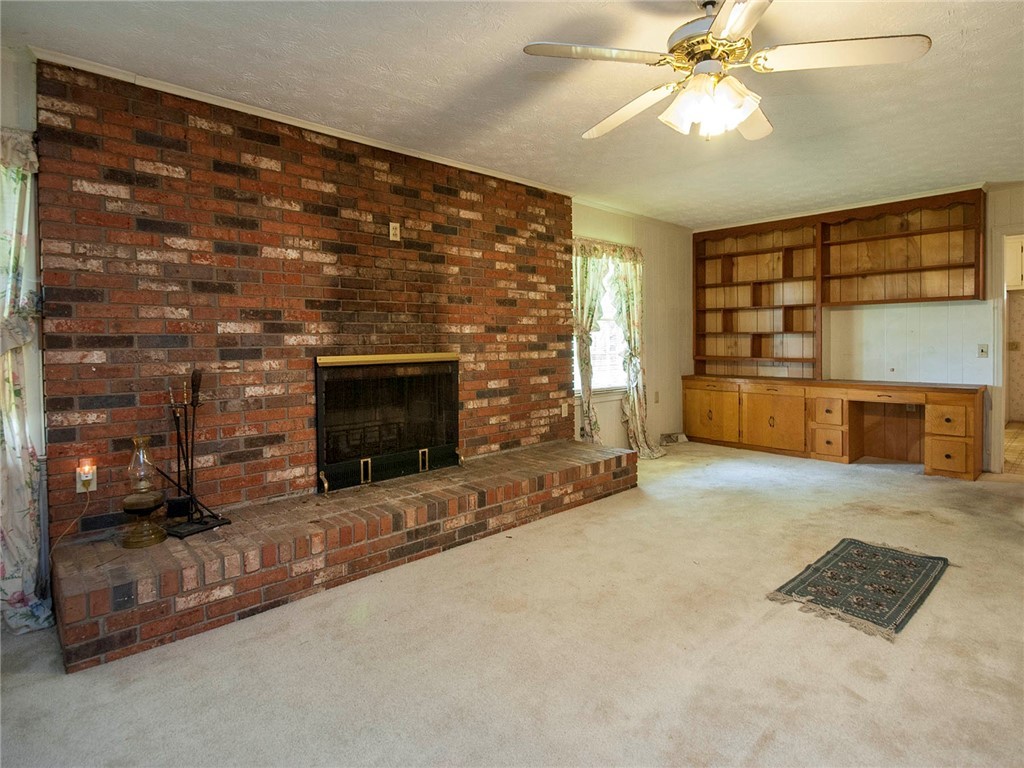 585 Pope Field Road Easley, SC 29642 - Photo 11 of 29 Gallery Image 11