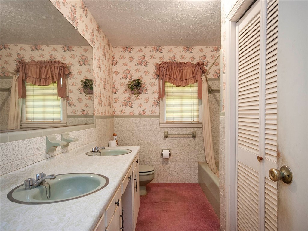 585 Pope Field Road Easley, SC 29642 - Photo 16 of 29 Gallery Image 16