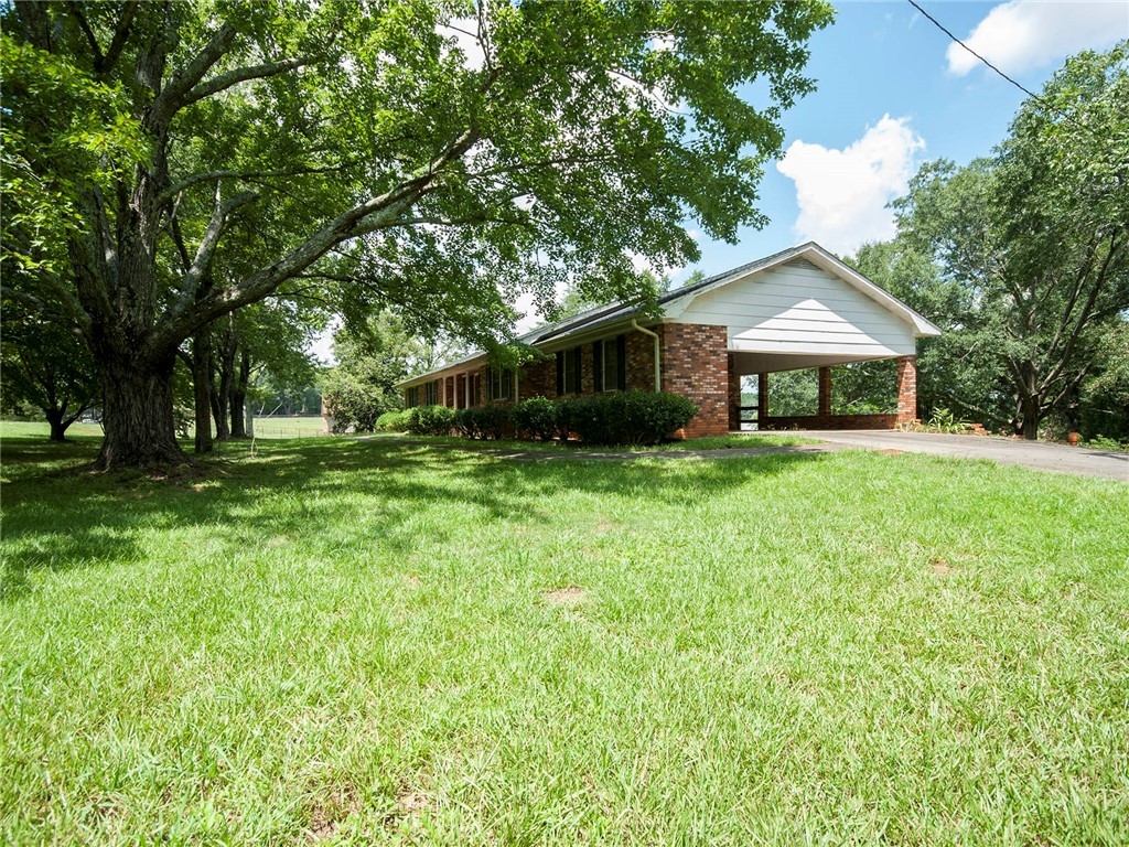 585 Pope Field Road Easley, SC 29642 - Photo 4 of 29 Gallery Image 4