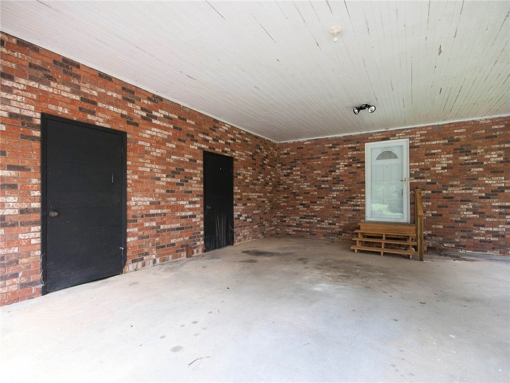 585 Pope Field Road Easley, SC 29642 - Photo 5 of 29 Gallery Image 5