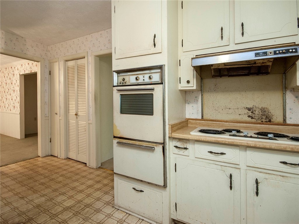585 Pope Field Road Easley, SC 29642 - Photo 7 of 29 Gallery Image 7