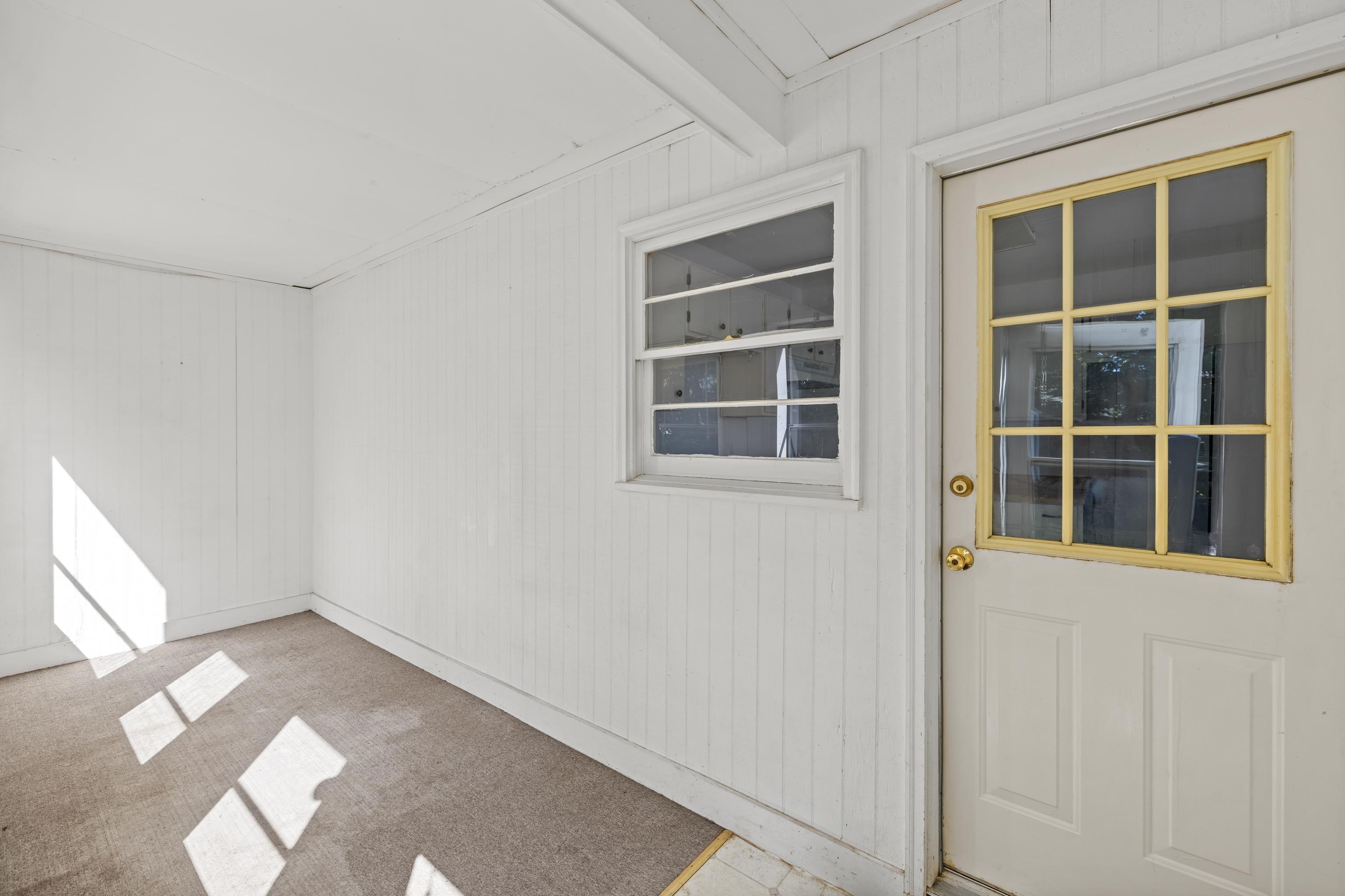 303 Devon Road Staunton, VA 24401 - Photo 33 of 45