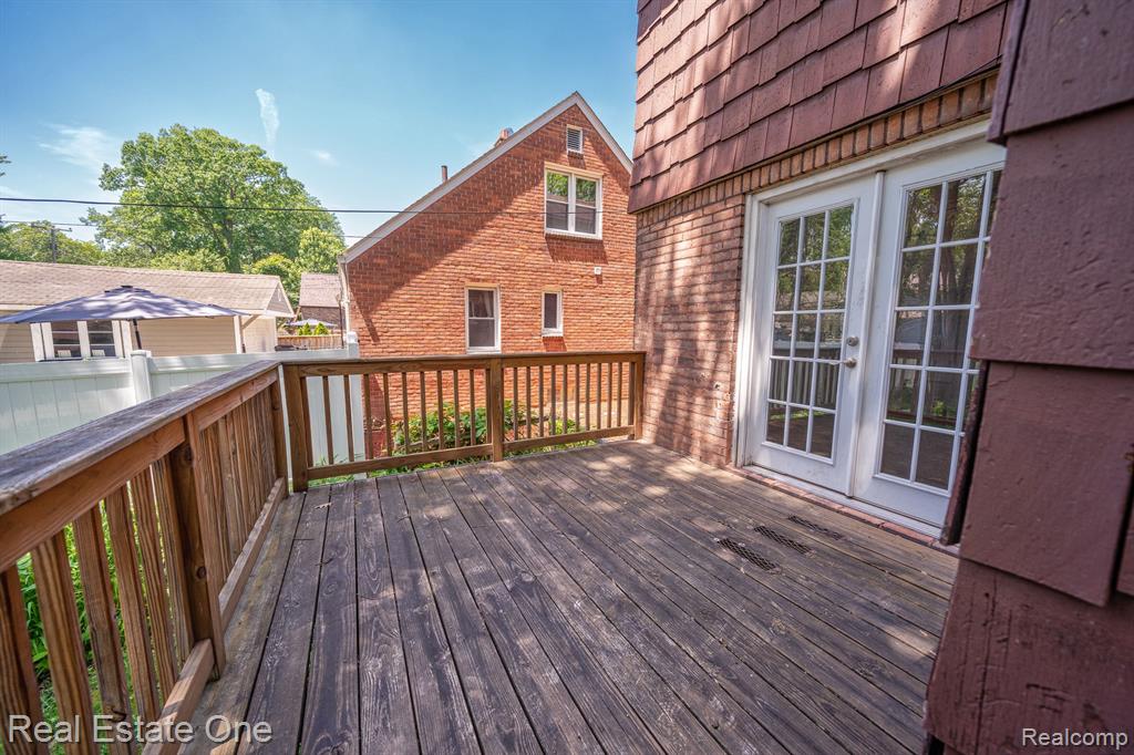 56 Devonshire Road Pleasant Ridge, MI 48069 - Photo 28 of 49