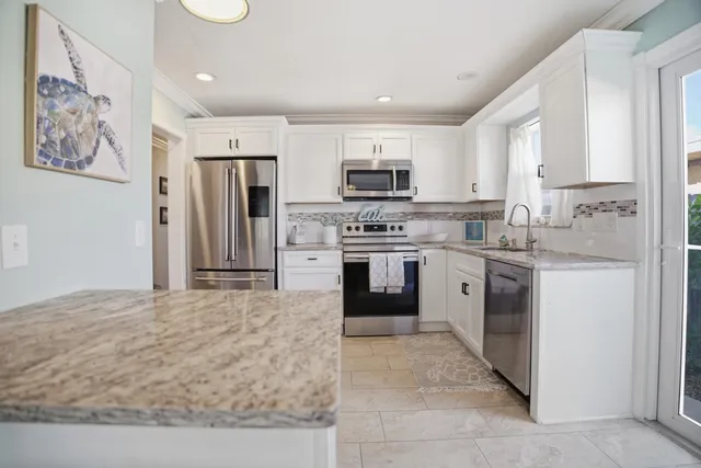 $4,500 | 525 North L Street, Lake Worth Beach, FL 33460